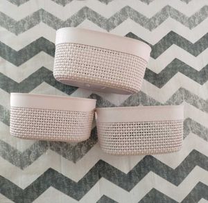 Set of 3 lavender/ Mauve Textured Plastic Baskets/