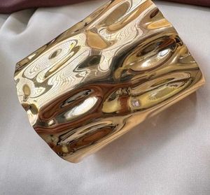 Pack of 4 hand accessories