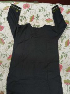 Elegant Embroidered Kurta