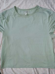 Sale!!!! H&amp;M Crop Top