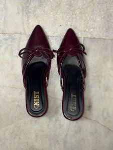Stylish Burgundy Mules with Bow Detail
