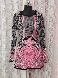 Elegant Patterned Tunic Top