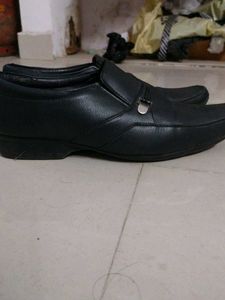 Bookal Black Formal Shoes