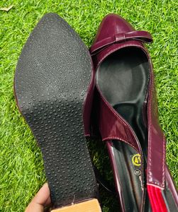 Chic Burgundy Slingback Heels