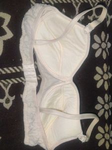 Vintage White Bra - size 34 A