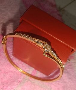 Dimond Golden Hand Kada