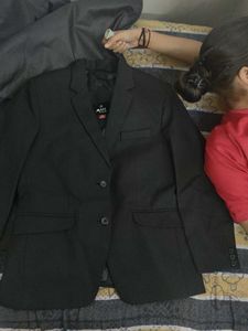 women&#39;s Black Suit Blazer