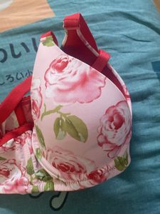 Floral Print Bra underwires 32b lightly padded