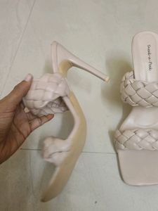 New Unused Branded High Hill