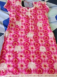 Pink Floral chikankari kurta with white dupatta