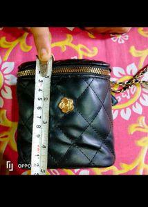 Black Bucket Bag 🖤