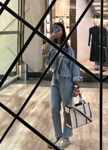 Classic Medium Canvas Tote