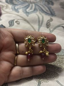 Designer Green Red Traditional Set