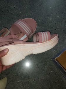 Sandal