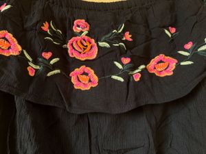 Black Offshoulder crop Top