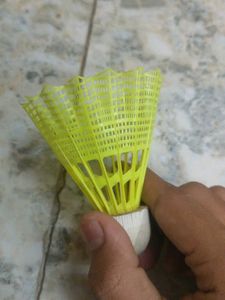 Yonex Mavis 2000 Shuttle