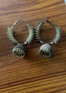 Jhumkis