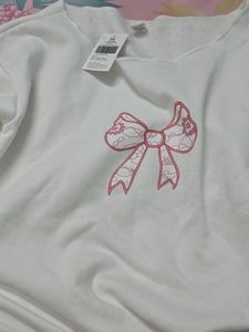 Bow Graphic Off-Shoulder Sweatshirt