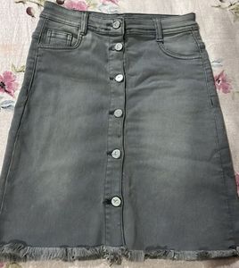 Gray Denim Button-Front Skirt