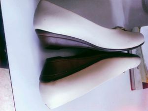 Vintage Beige Heels