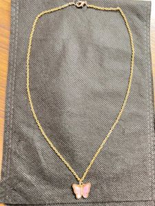 BUTTERFLY PENDANT WITH CHAIN