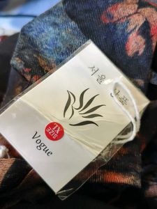 132812. Abstract Print Wrap Top