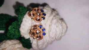 Chic Flower Studs