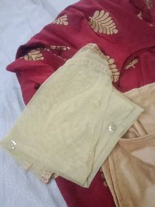 Maroon &amp; Gold Leaf Print Kurti