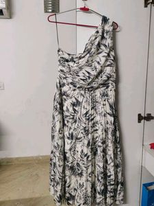 Beautiful 😻 - H&amp;M Dress Off Shoulder