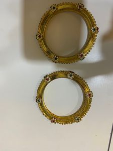 Pair Of 2 Bangles