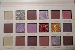 Nude Eyeshadow Pallete