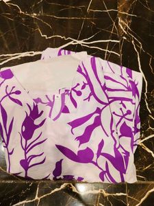 Women&#39;s Gown 2 Peice M &amp; XL