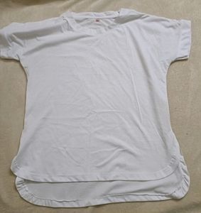 Plain White Tshirt With Up And Down Style An