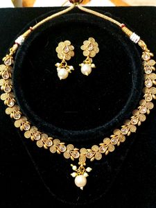 Elegant Gold-Plated Necklace Set