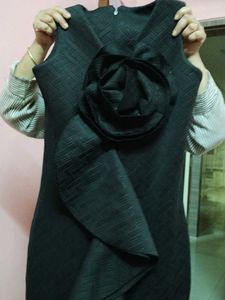 Elegant Black Party Wear Dress with Flower