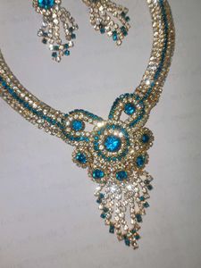 Elegant Necklace &amp; Earring Set