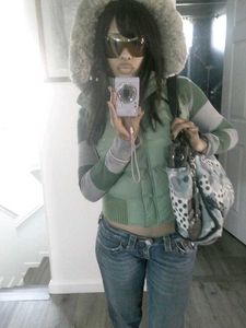 Fur hooded half jacket