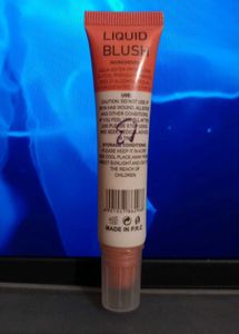 Huda Matte Me Liquid Blush