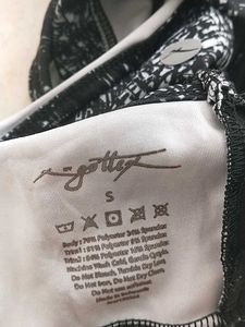 S Stylish Printed Sports Bra