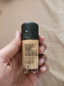 MAC Studio Fix Fluid - NC37