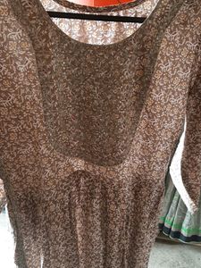 Women&#39;s Naira Cut Kurti Set