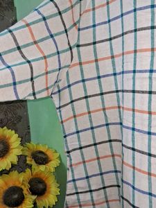 W Plaid Button-Up Top