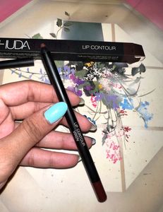 NEW HUDABEAUTY MATTE LIP CONTOUR PENCIL - Vixen