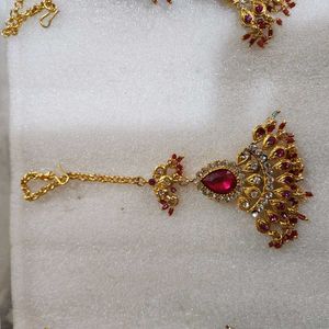 Earring And Mangtikka Set
