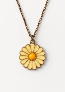 Daisy Pendant Necklace