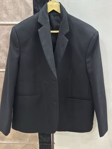 Stylish Black Blazer