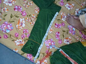 Full Set Of Salwar Kameez And Duppta