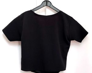 Black Wrap Top🤌🏻🌸