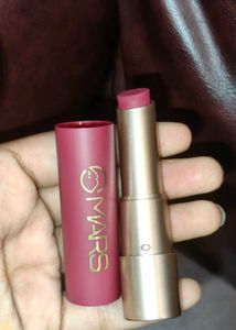 MARS BEERYLICIOUS BALLET LIPSTICK.