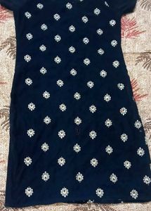 (Buy 1 Get 1free) Embroidered Velvet Kurt( 2 Pise)